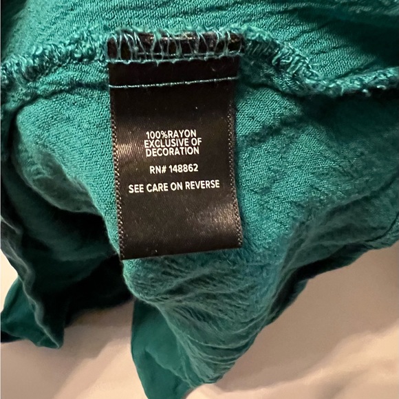 Torrid Size 3 Emerald Green Blouse - Picture 3 of 6